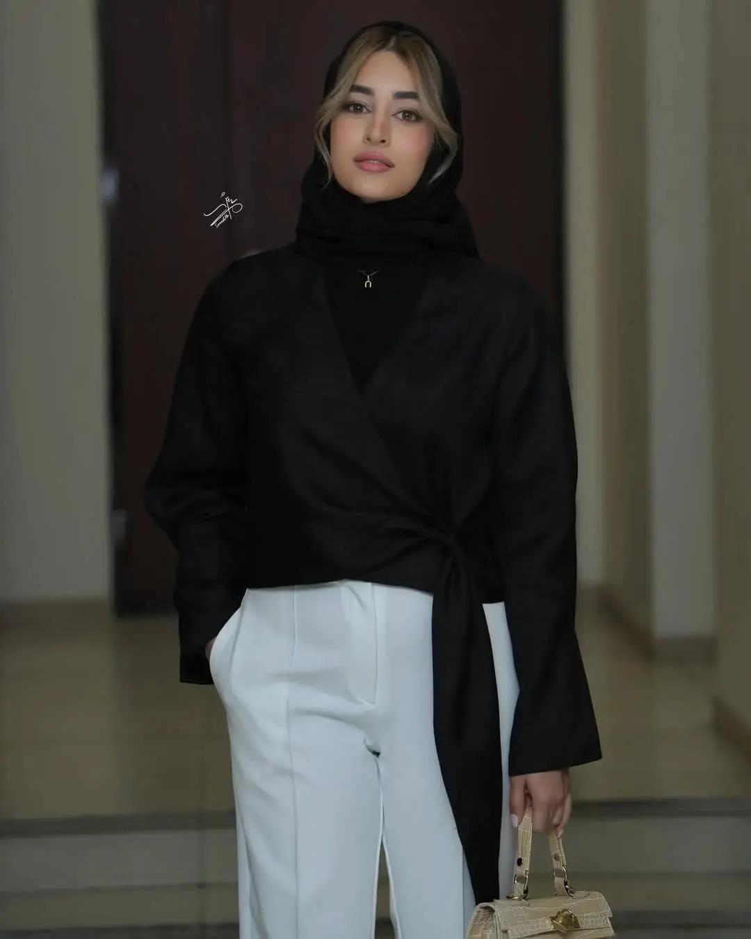 آریا جوان