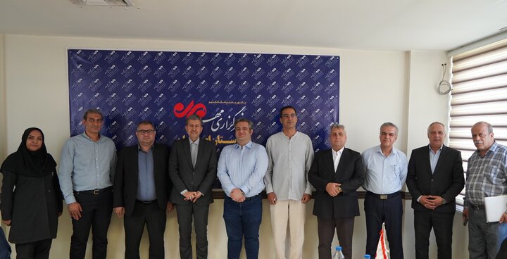 آریا جوان