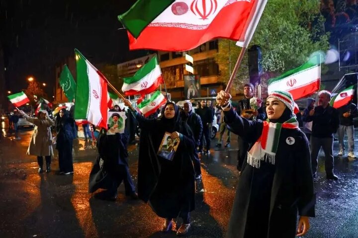 آریا جوان