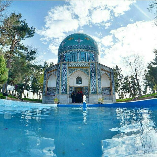 آریا جوان