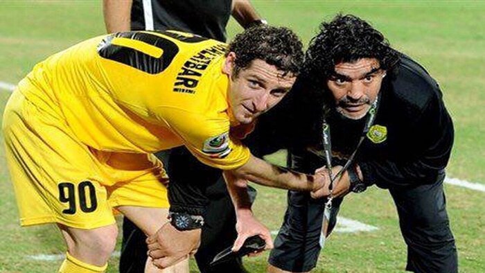 آریا جوان