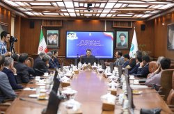 کبیری: مالیات، تأمین اجتماعی و نظام بانکی باید در کنار فعالان اقتصادی کیش باشند / اقتصاد جزیره را از تک‌محوری خارج می‌کنیم