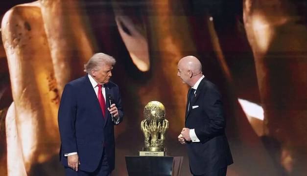 اقدام فیفا و اعتراض ایران و مصر در مورد ورود نمادهای رنگین کمانی به ورزشگاه سیاتل