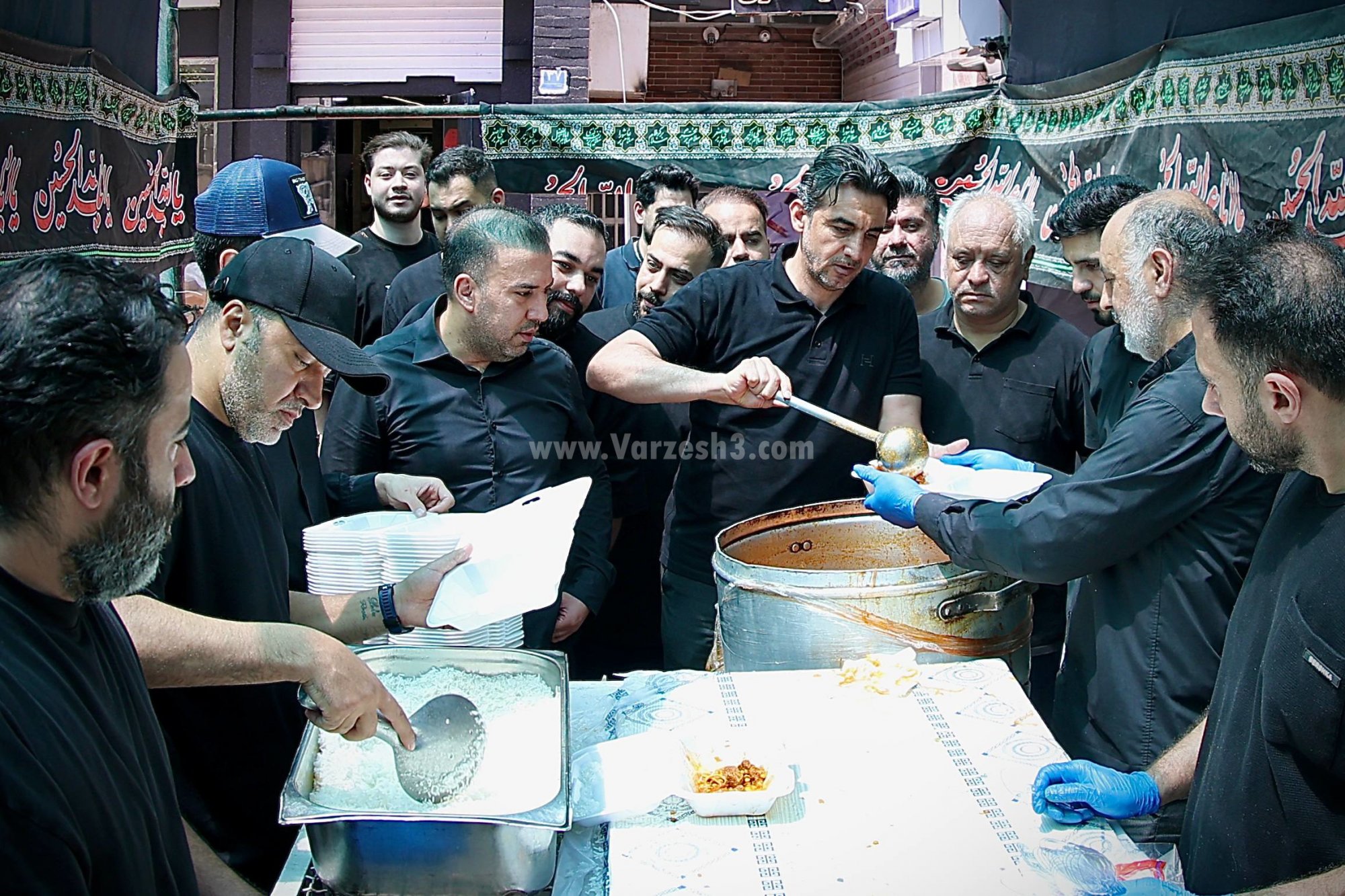 آریا جوان
