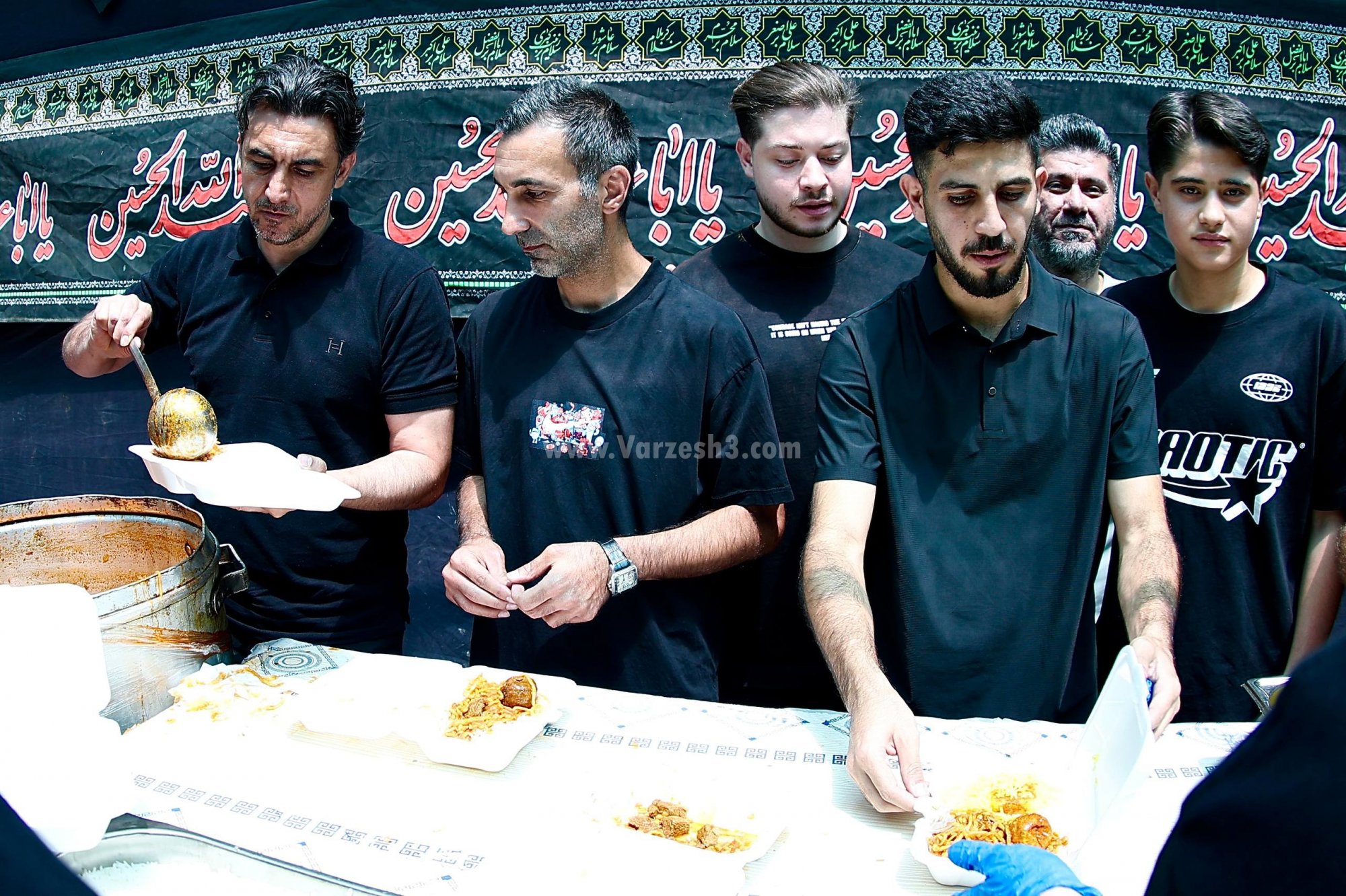 آریا جوان