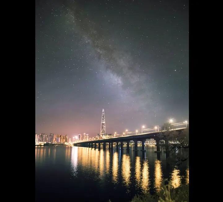 آریا جوان