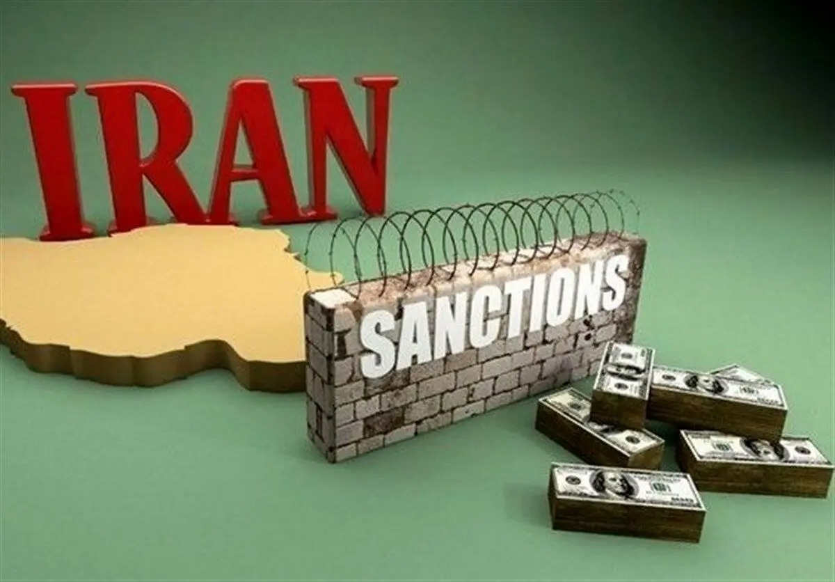 بلومبرگ: تلاش دولت ترامپ برای لغو دهه‌ها تحریم، شرایط سردرگم‌کننده‌ای برای دولت‌ها، بانک‌ها و سایر شرکت‌ها ایجاد کرده