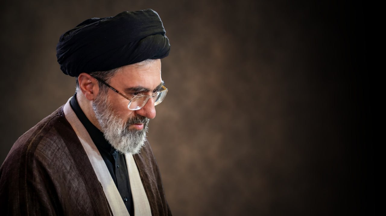 آریا جوان