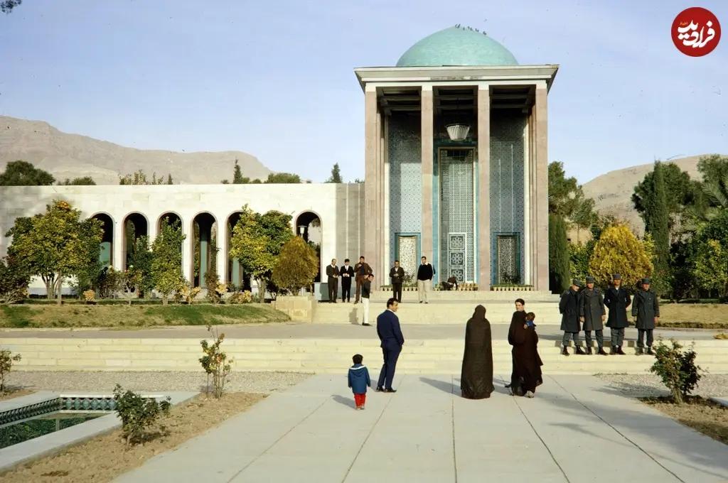 آریا جوان