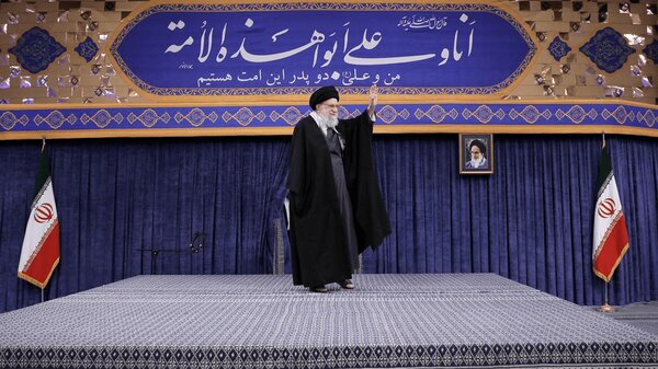 آریا جوان
