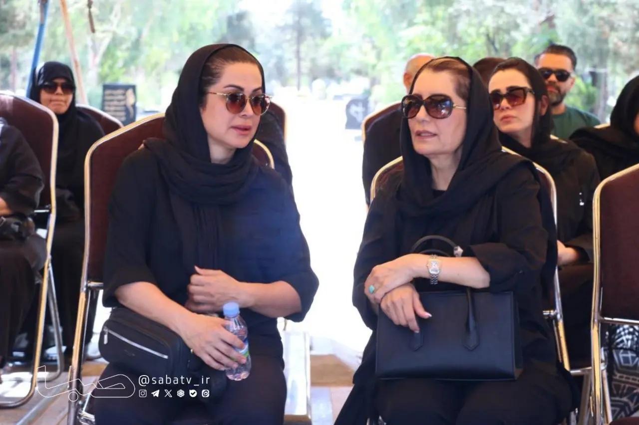 آریا جوان