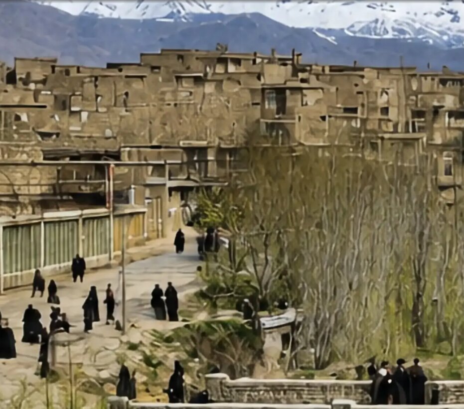 آریا جوان