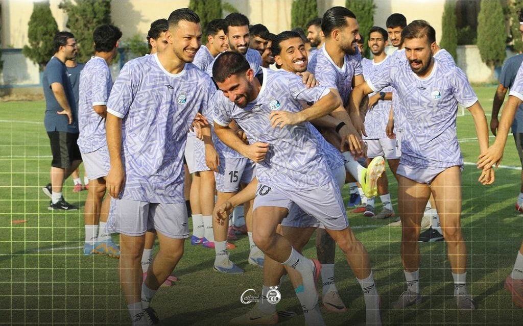 آریا جوان