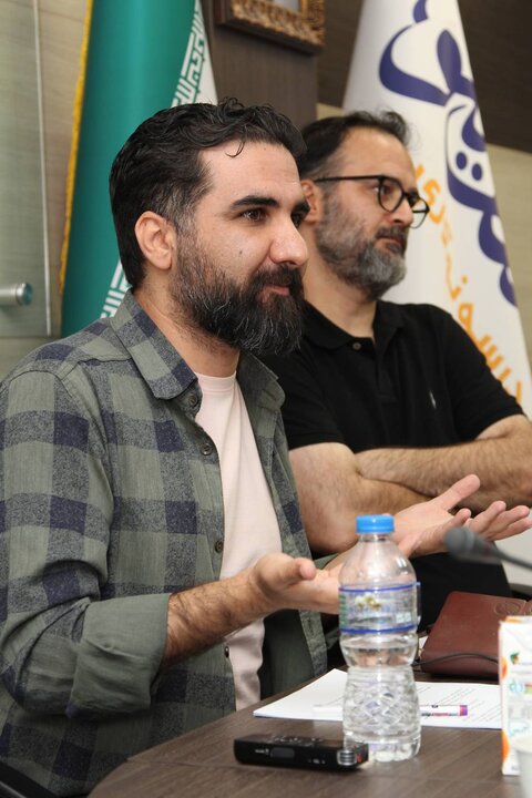 آریا جوان