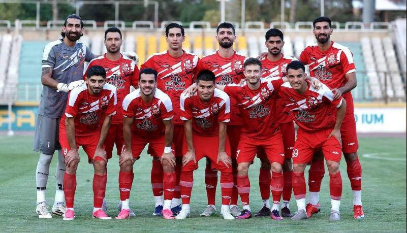 قرعه رویایی تراکتور برای قهرمانی در یادگار!