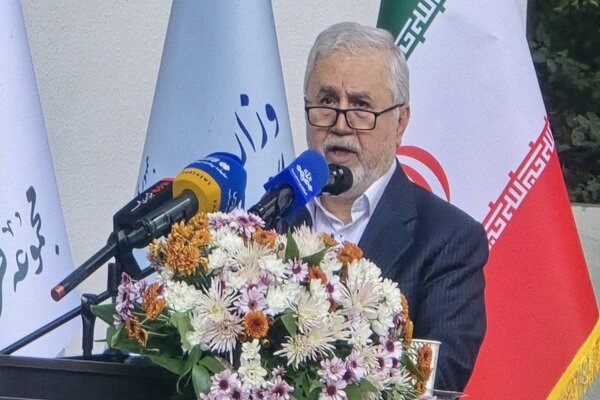 دارابی: مکتب فرشچیان نقطه عطفی در نگارگری و مینیاتور ایران است