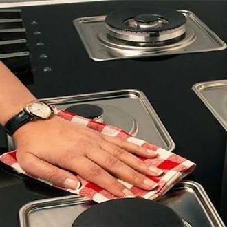 با این روش چدن های گاز به راحتی تمیز میشه!