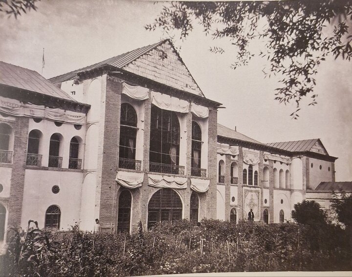 آریا جوان
