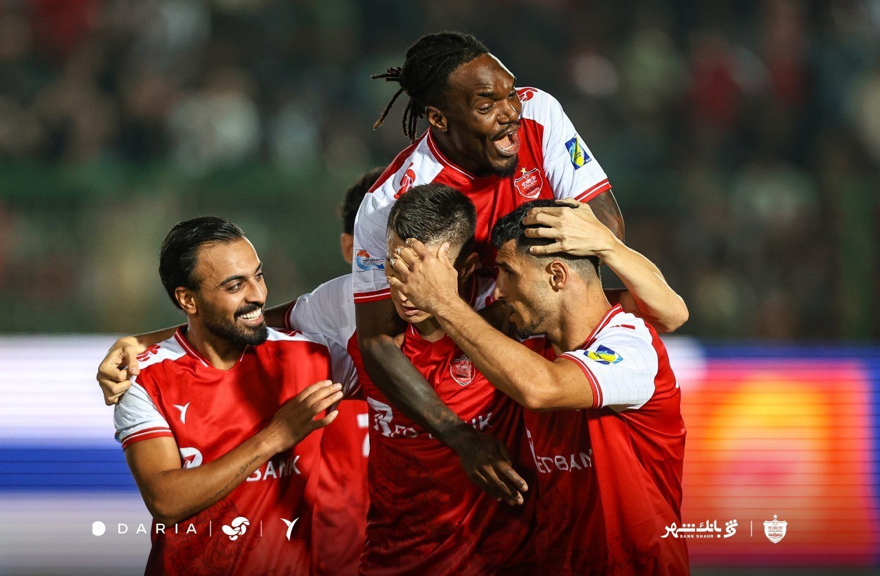 آریا جوان