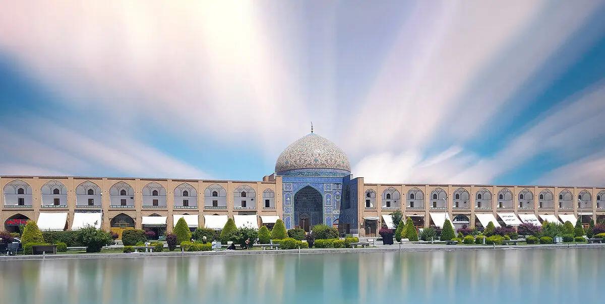 آریا جوان