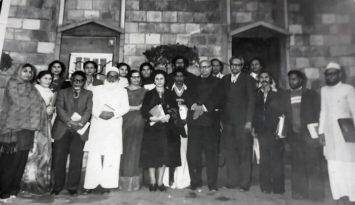آریا جوان