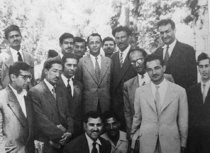 آریا جوان