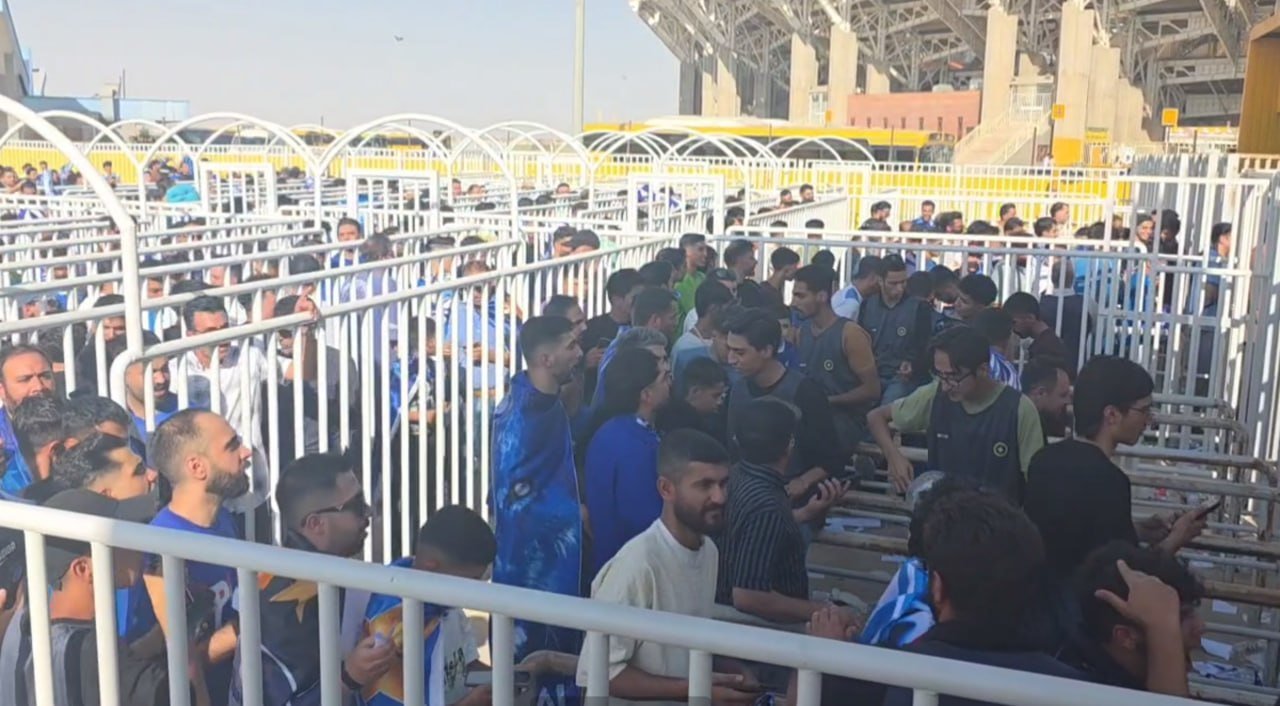 آریا جوان