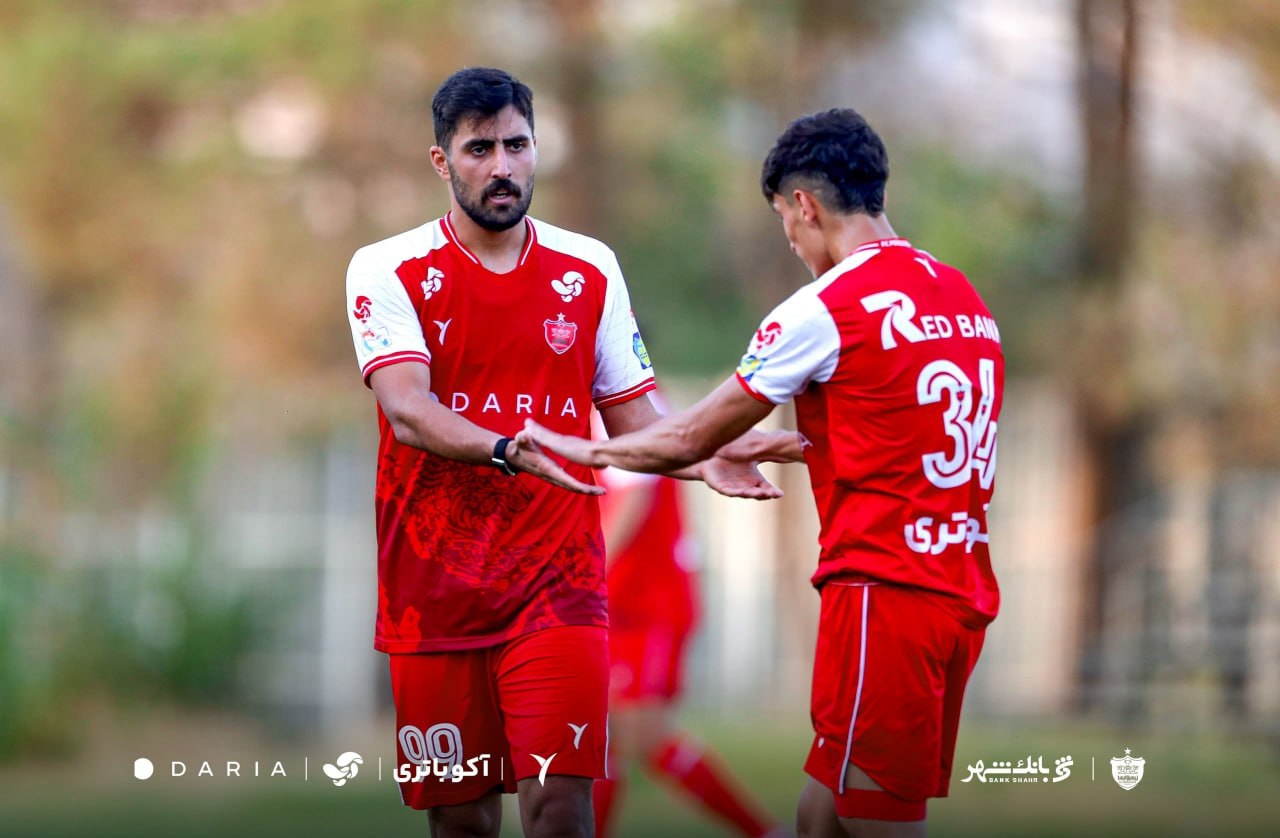 آریا جوان