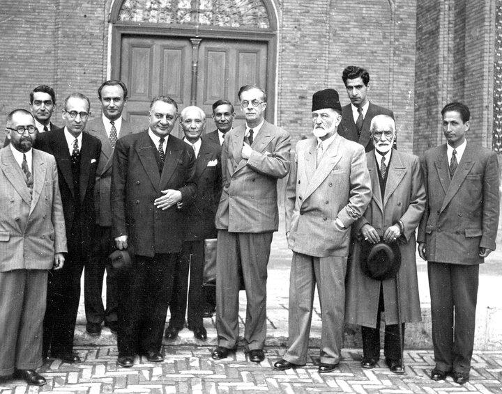 آریا جوان