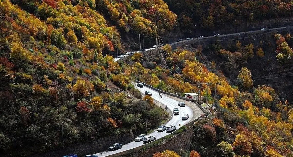 جاده چالوس پس از ۱۴ ساعت انسداد، دوطرفه شد