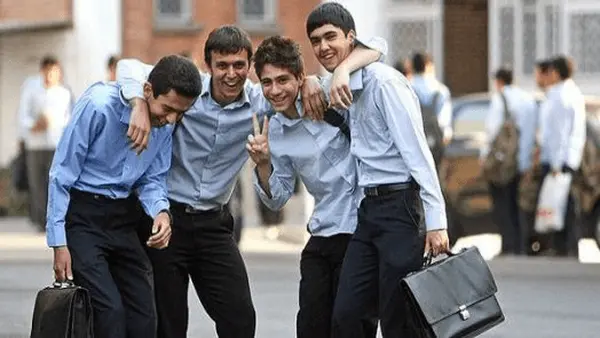 آریا جوان