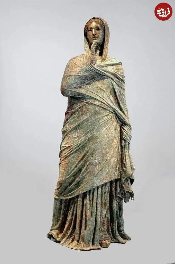 آریا جوان