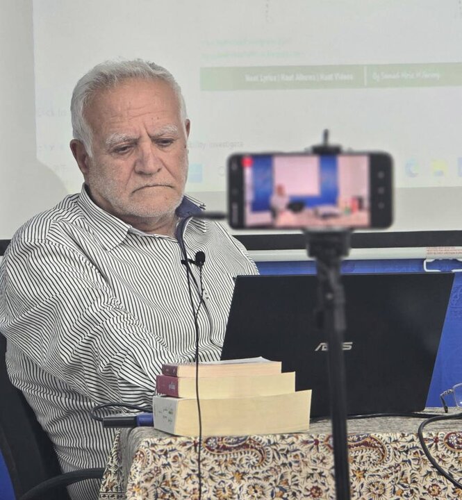 آریا جوان