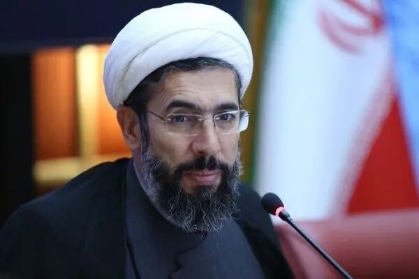 محتوای دروس معارف بر اساس تحولات روز و جنگ‌های اخیر بازنگری می‌شود