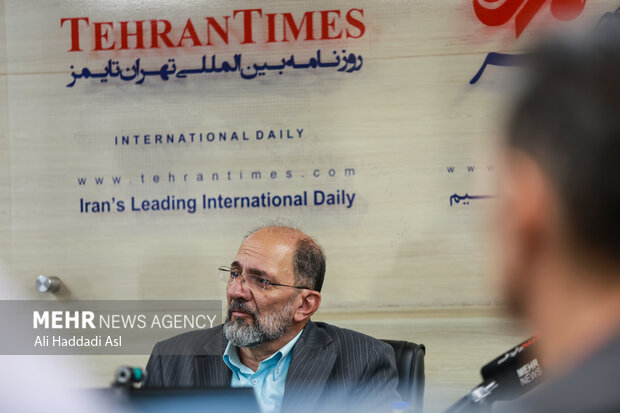 آریا جوان
