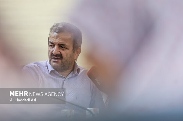 آریا جوان