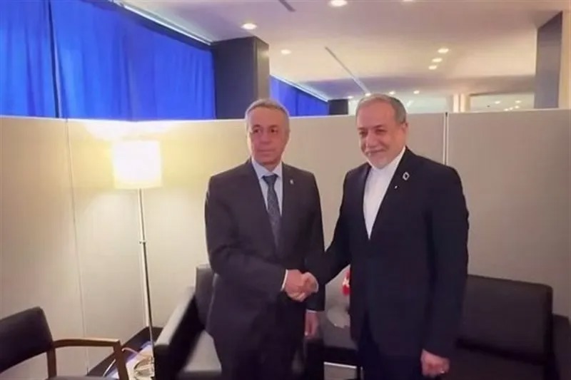 رایزنی عراقچی با وزیر خارجه سوئیس در حاشیهٔ نشست مجمع عمومی سازمان ملل