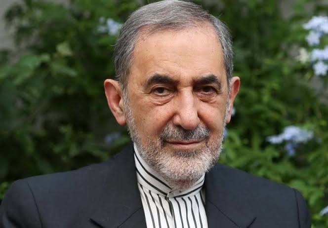 ولایتی: چه کسی پاسخ جنایت در میناب را می‌دهد؟