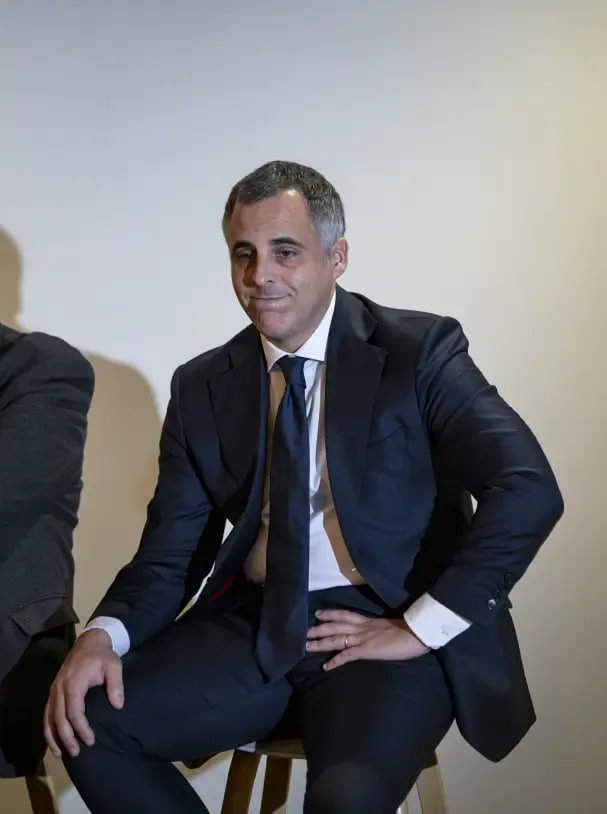 آریا جوان