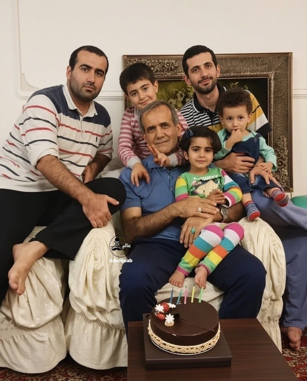 آریا جوان