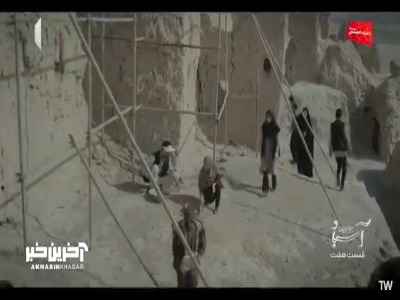 کدوم بیشعوری اومده اسم منو بایک قلب رو فلش حک کرده!