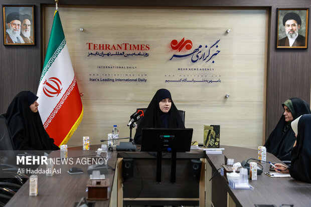 آریا جوان
