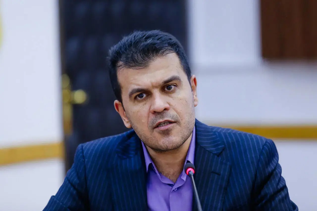 معاون علمی رئیس‌جمهور: برای تحلیل دقیق‌تر کنکور به جای ۱۰ نفر اول، باید یک درصد اول بررسی شود/ منابع آموزشی یکسان در اختیار همه دانش‌آموزان نیست