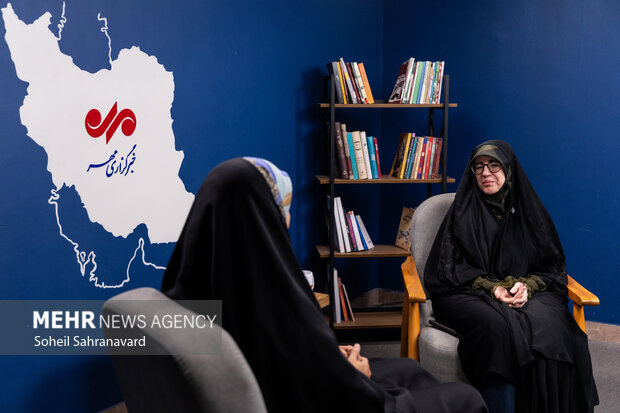 آریا جوان