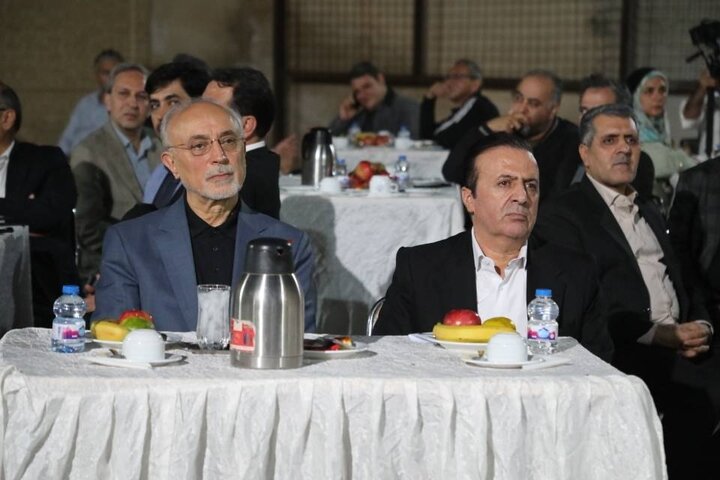 آریا جوان
