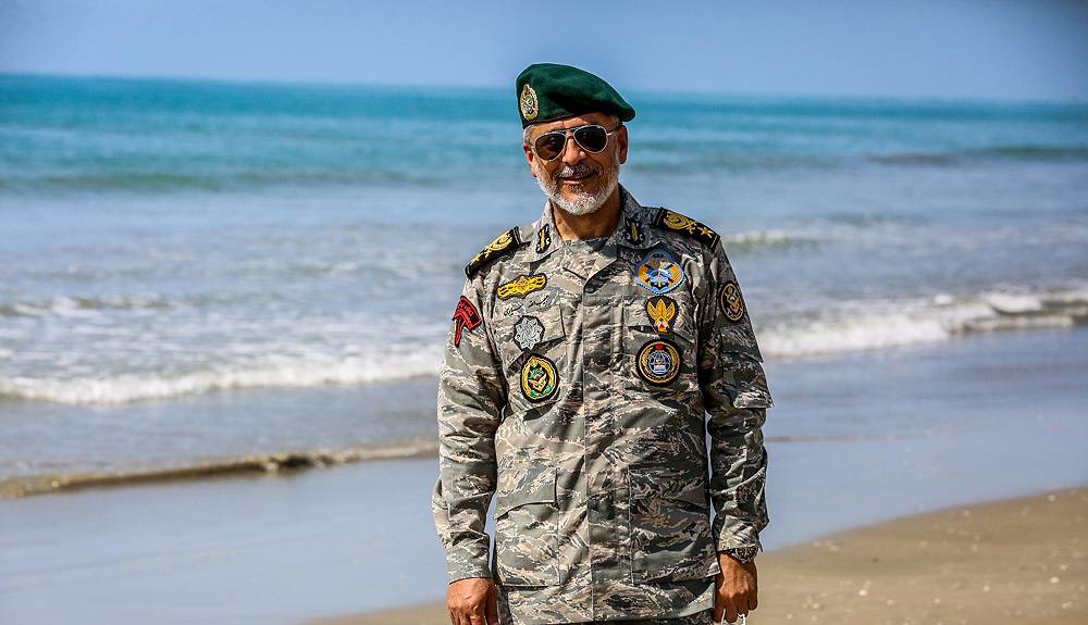 دریادار سیاری: تنگه هرمز بسته است؛ هر کس بدون هماهنگ وارد شود در اخبار می‌بینید چه اتفاقی می‌افتد