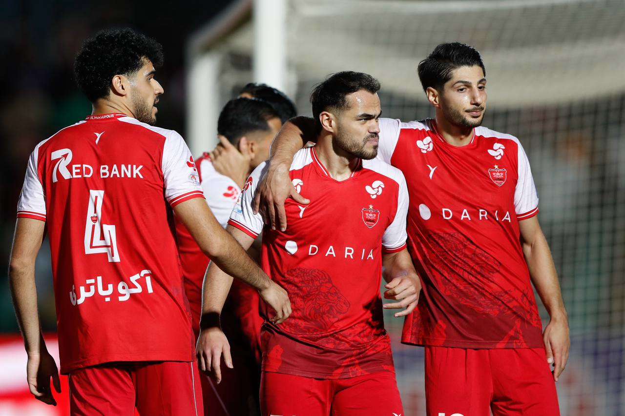 آریا جوان