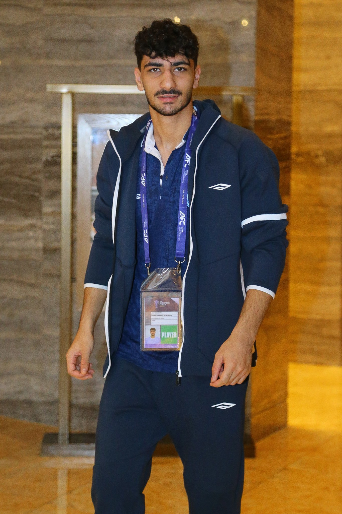 آریا جوان
